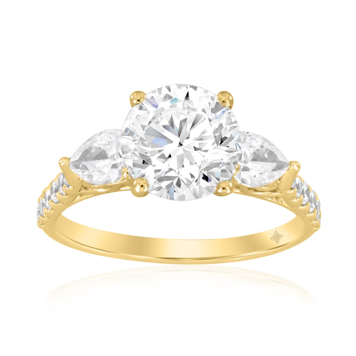 14K YELLOW GOLD 2 3/4CT ROUND/PEAR DIAMOND LADIES RING (CENTER STONE ROUND DIAMOND 2CT )