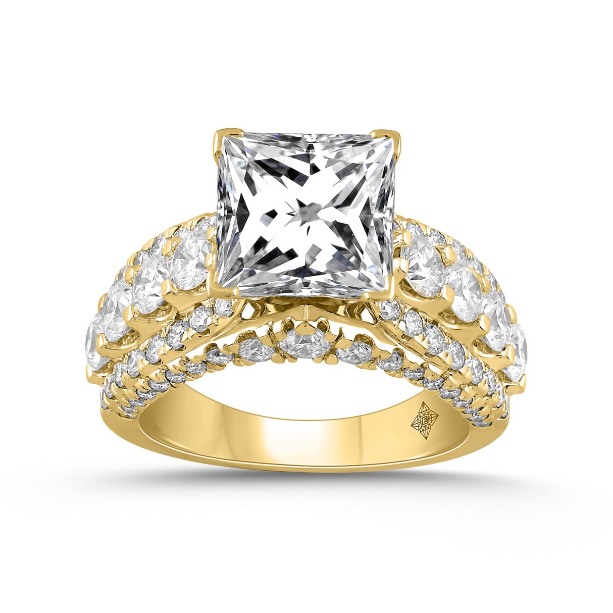 LADIES RING 5 1/4CT ROUND/PRINCESS DIAMOND 14K YELLOW GOLD (CENTER STONE PRINCESS DIAMOND 3CT )