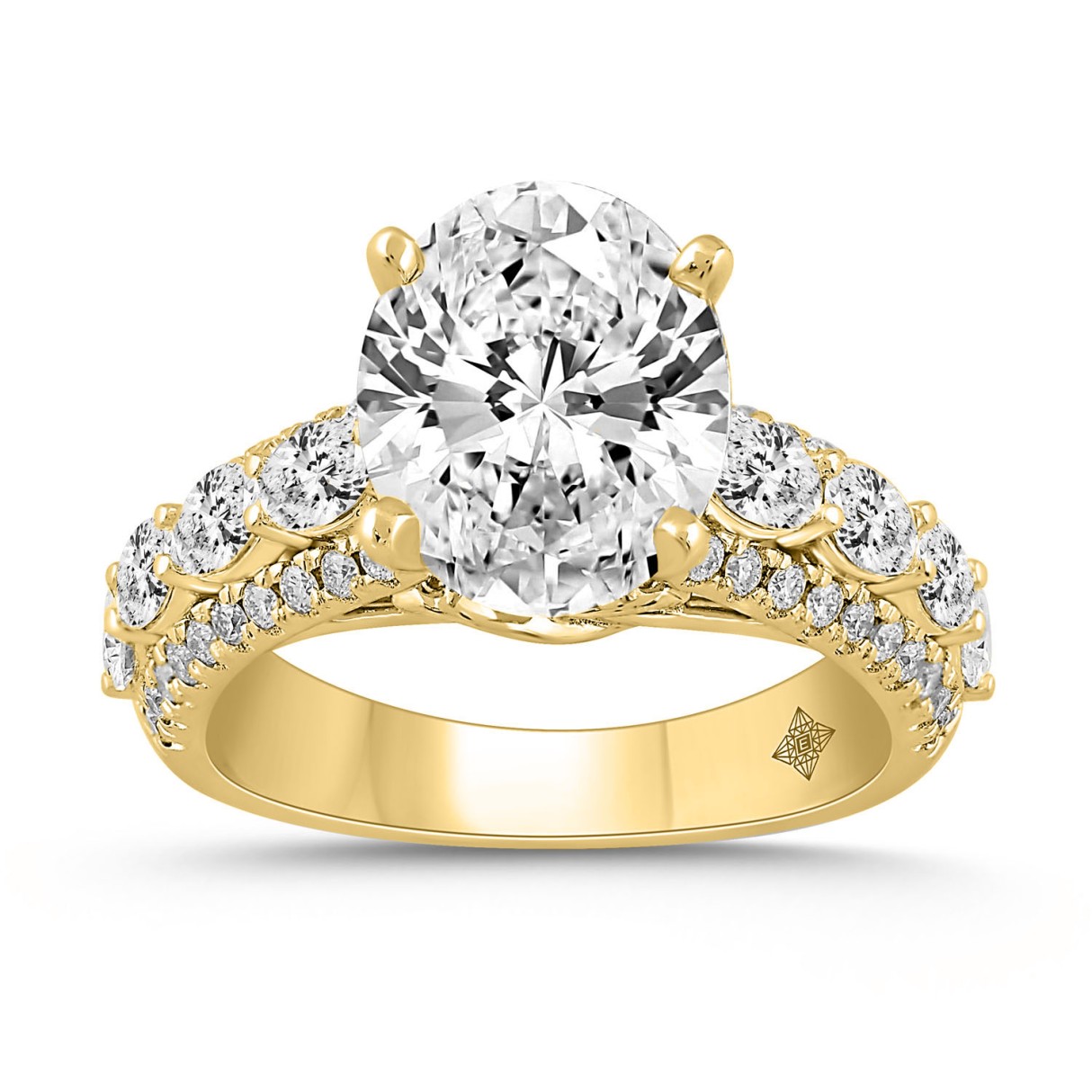 LADIES RING 4 1/4CT ROUND/OVAL DIAMOND 14K YELLOW GOLD (CENTER STONE OVAL DIAMOND 3CT )