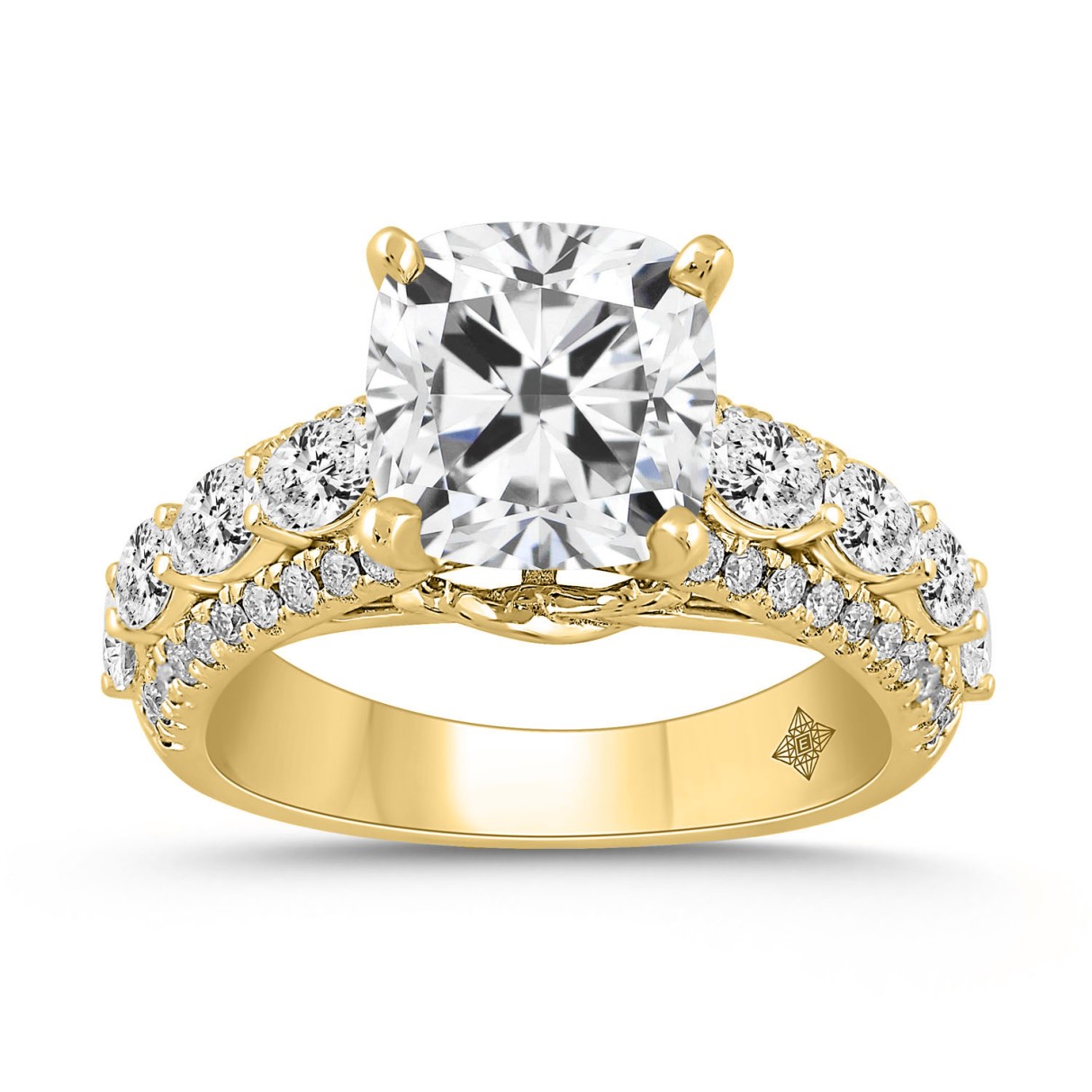 LADIES RING 5 1/4CT ROUND/CUSHION DIAMOND 14K YELLOW GOLD (CENTER STONE CUSHION DIAMOND 4CT )