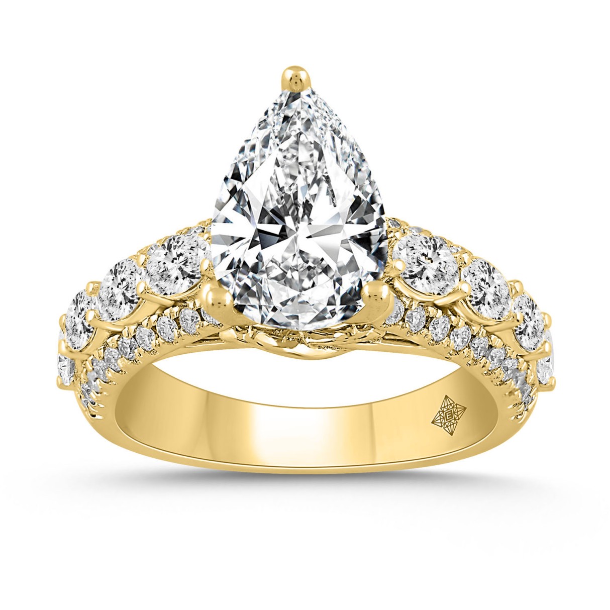 LADIES RING 4 1/4CT ROUND/PEAR/OVAL DIAMOND 14K YELLOW GOLD (CENTER STONE PEAR DIAMOND 3CT )