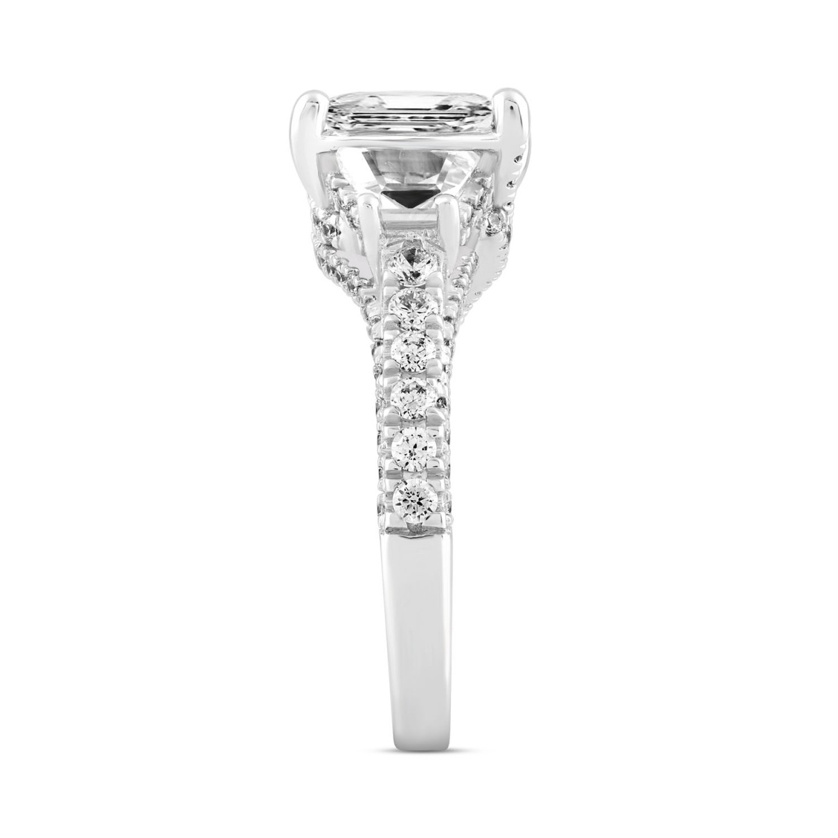 LADIES RING 4 1/2CT ROUND/PRINCESS/TRAPEZOID DIAMOND 14K WHITE GOLD (CENTER STONE PRINCESS DIAMOND 3CT )