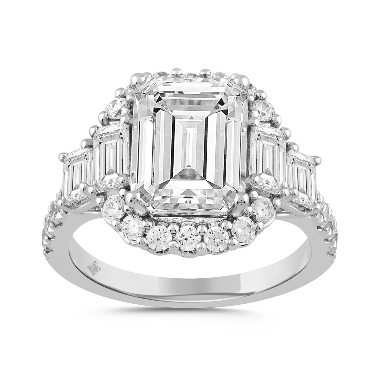 LADIES RING 4 1/2CT ROUND/EMERALD DIAMOND 14K WHIT...