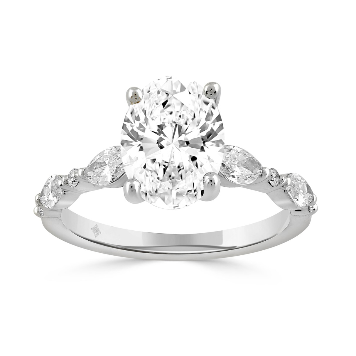 14K WHITE GOLD 2 1/2CT ROUND/OVAL/MARQUISE DIAMOND LADIES RING (CENTER STONE OVAL DIAMOND 2CT)