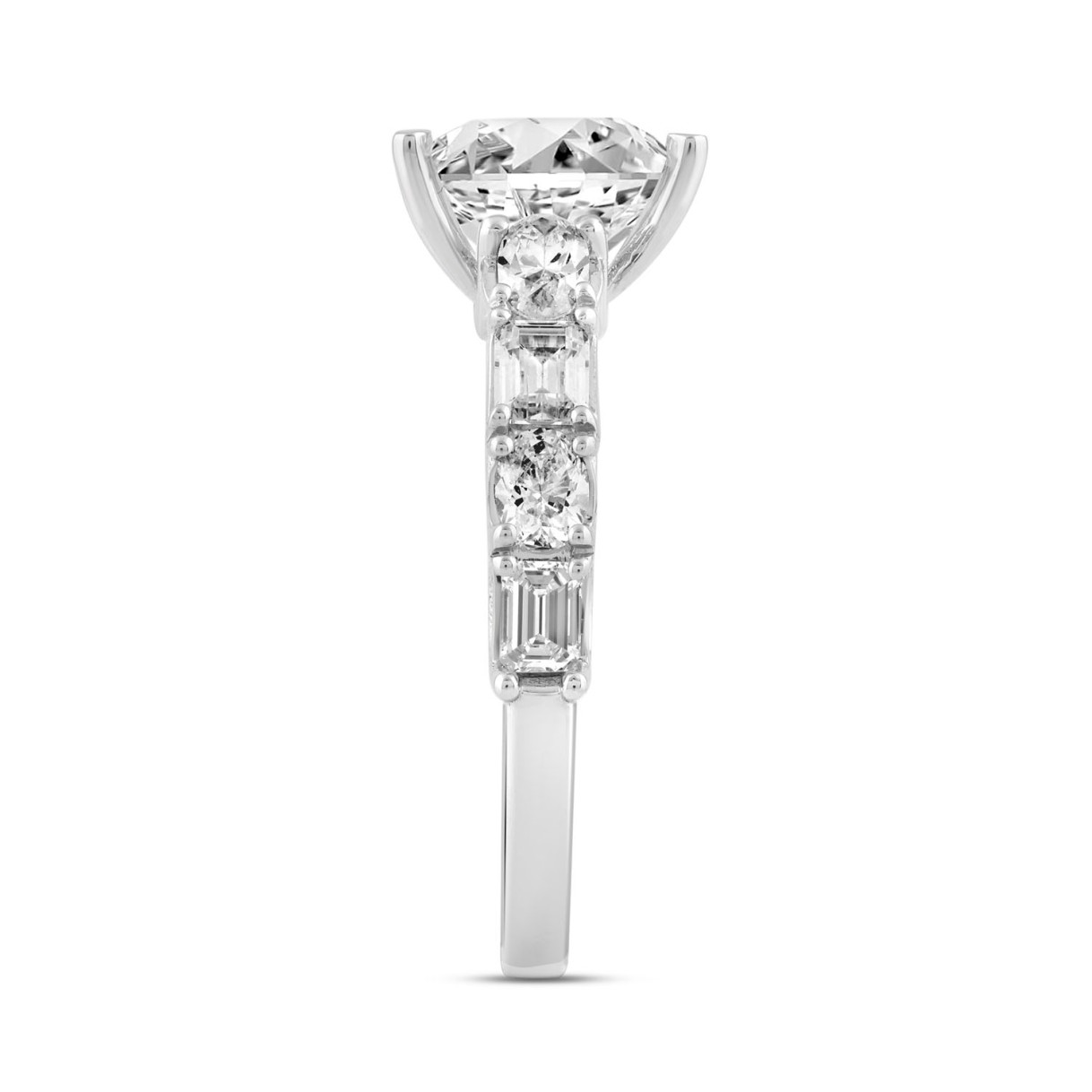 LADIES RING 3 1/2CT ROUND/EMERALD/OVAL DIAMOND 14K WHITE GOLD (CENTER STONE OVAL DIAMOND 2.00CT)