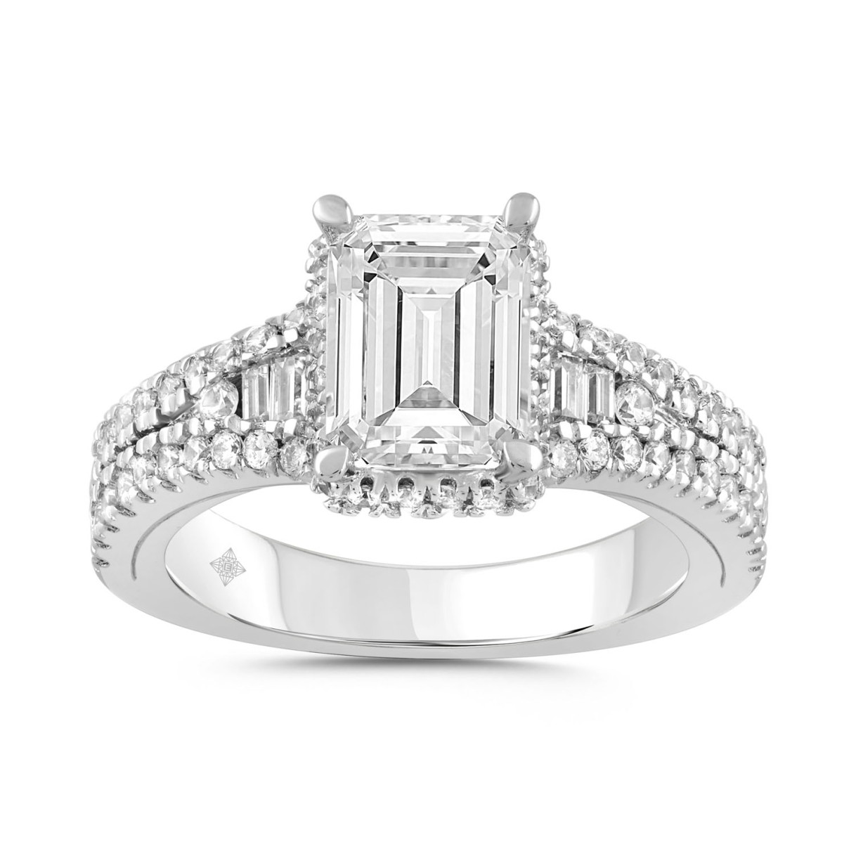 LADIES RING 2 1/2CT ROUND/BAGUETTE/EMERALD DIAMOND...