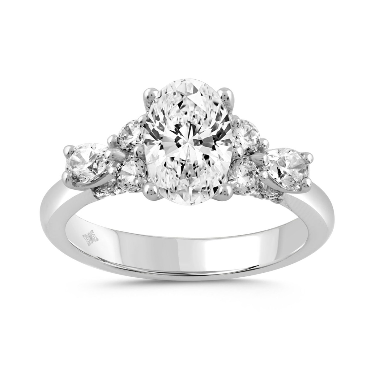 LADIES RING 2.75CT ROUND/PEAR/OVAL DIAMOND 14K WHITE GOLD (CENTER STONE OVAL DIAMOND 2.00CT)