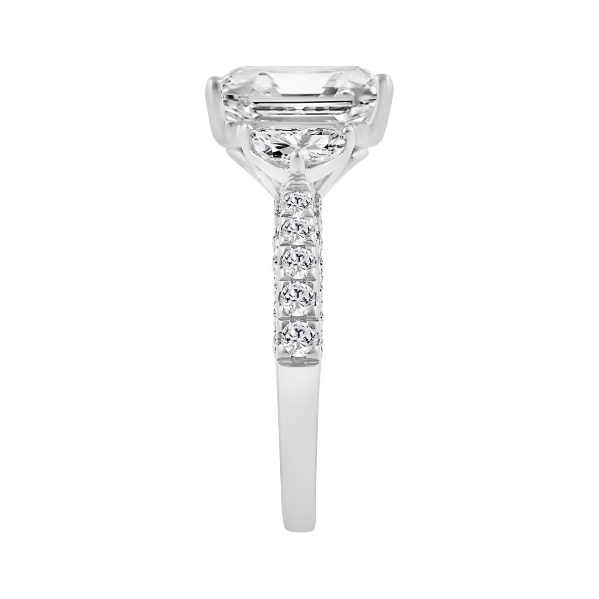 14K WHITE GOLD 4.00CT ROUND/EMERALD/HALF MOON DIAMOND LADIES RING (CENTER STONE EMERALD DIAMOND 3CT)