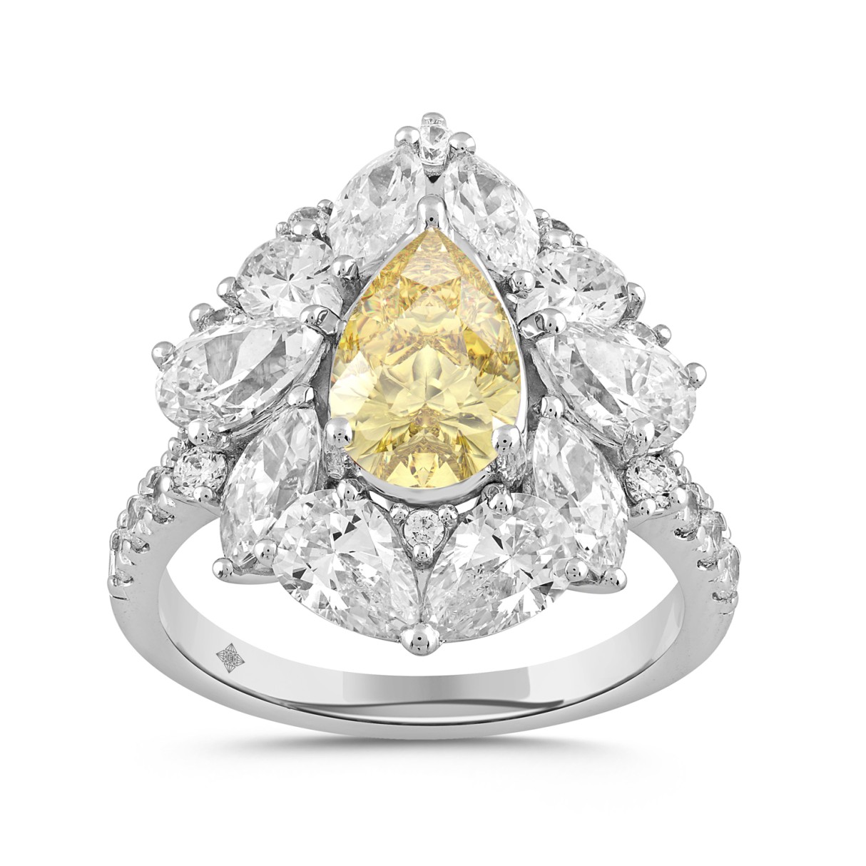 14K WHITE GOLD 4 1/2CT ROUND/PEAR/MARQUISE DIAMOND LADIES RING (CENTER STONE PEAR DIAMOND 2.00CT)