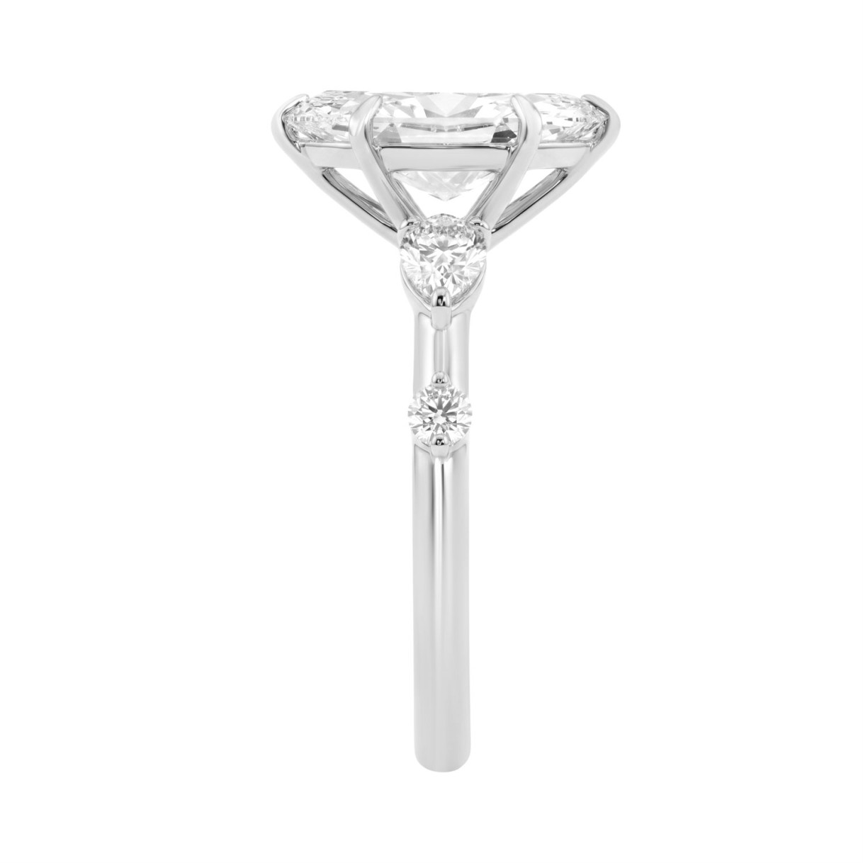 14K WHITE GOLD 2 1/2CT ROUND/MARQUISE/PEAR DIAMOND LADIES RING (CENTER STONE MARQUISE DIAMOND 2CT)