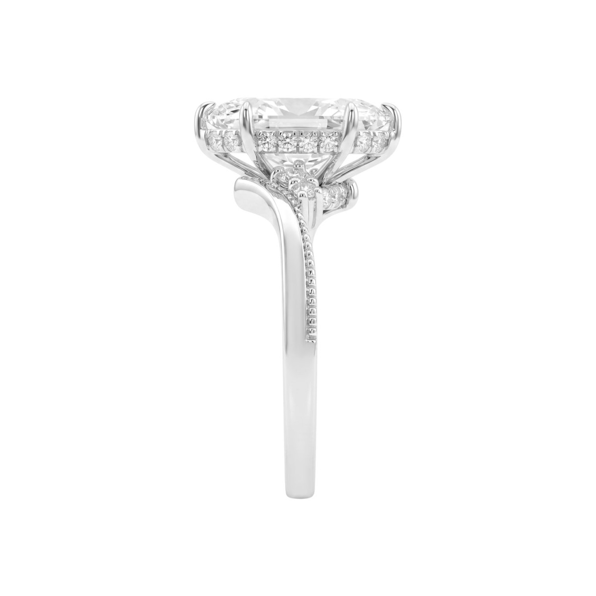 14K WHITE GOLD 2 1/4CT ROUND/MARQUISE DIAMOND LADIES RING (CENTER STONE MARQUISE DIAMOND 2CT)