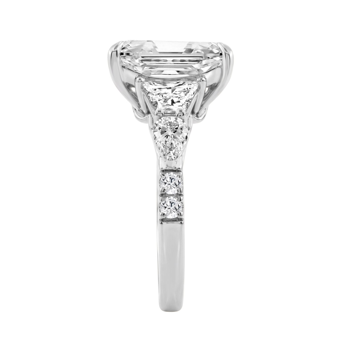 14K WHITE GOLD 6 1/4CT ROUND/RADIANT/PEAR/TRAPEZOID DIAMOND LADIES RING (CENTER STONE RADIANT DIAMOND 5CT)