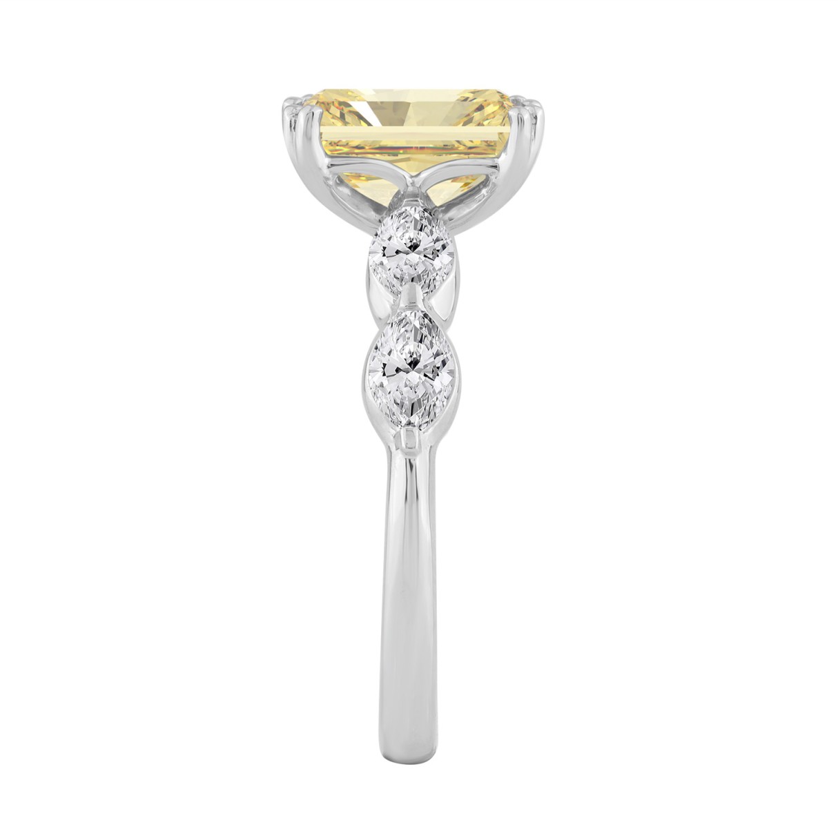 14K WHITE GOLD 3.00CT YELLOW RADIANT/OVAL DIAMOND LADIES RING (CENTER STONE YELLOW RADIANT DIAMOND 5.00CT)