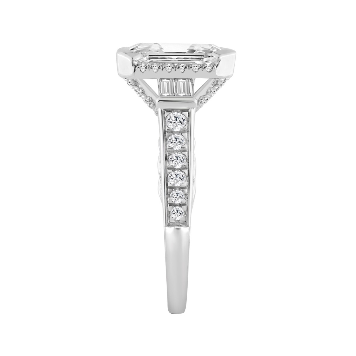 14K WHITE GOLD 3 1/2CT ROUND/EMERALD/BAGUETTE DIAMOND LADIES RING (CENTER STONE EMERALD DIAMOND 3.00CT)