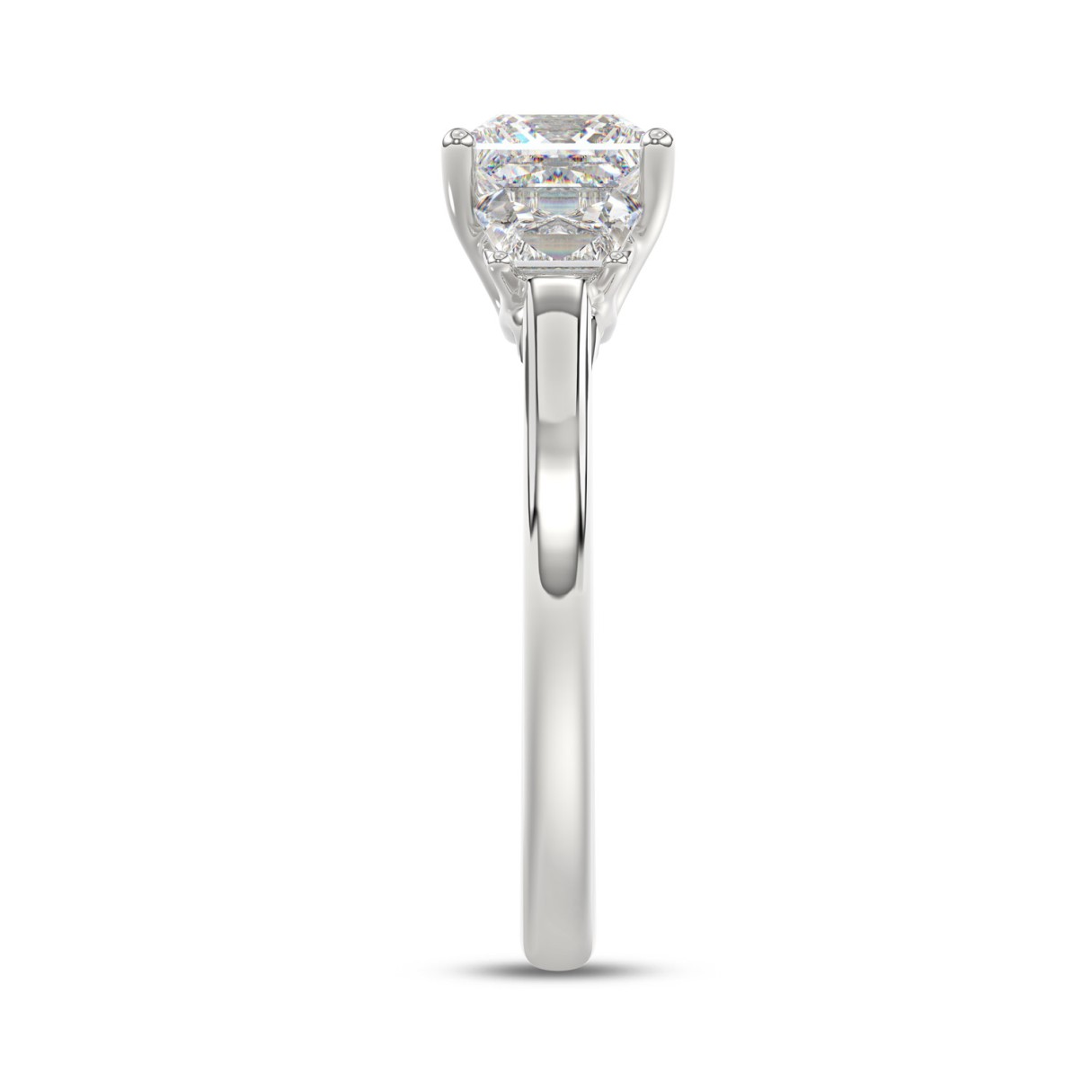 14K WHITE GOLD 1 3/4CT PRINCESS/TRAPEZOID DIAMOND LADIES RING (CENTER STONE PRINCESS DIAMOND 1 1/4CT)