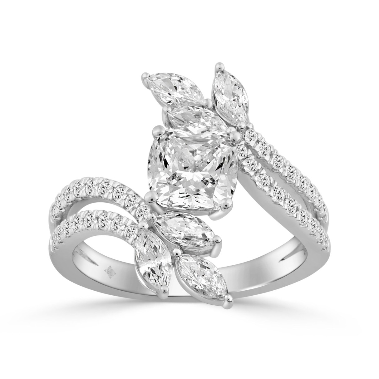 14K WHITE GOLD 1 1/2CT ROUND/MARQUISE/CUSHION DIAMOND LADIES RING (CENTER STONE CUSHION DIAMOND 1/2CT)