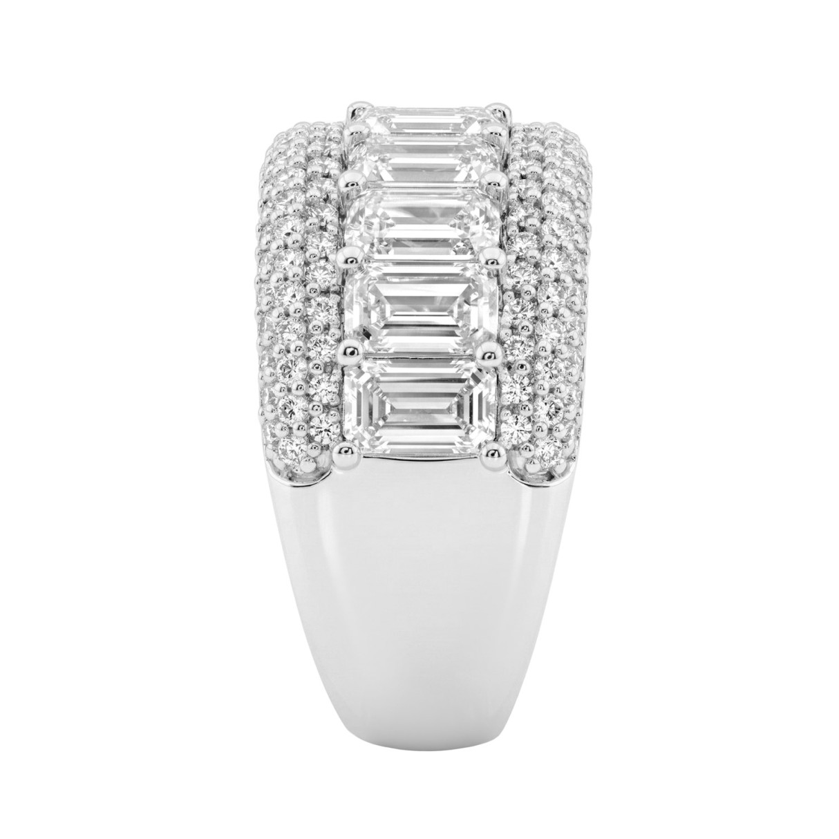 Elegant 14K White Gold Ladies Ladies Ring 3 1/4Ct Round & Emerald Cut Diamonds