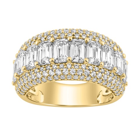 Elegant 14K Yellow Gold Ladies Ladies Ring 3 1/4Ct Round & Emerald Cut Diamonds Elegant 14K Yellow Gold Ladies Ladies Ring 3 1/4Ct Round & Emerald Cut Diamonds