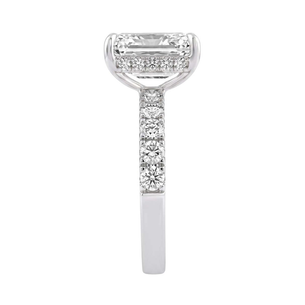 Elegant 14K White Gold Ladies Ring Featuring 5.00Ct Round And Emerald Cut Diamonds Crafted For Timeless Brilliance And Luxury.4.00Ct Emerald Center Stone (Color F-G -Clarity Vs1/Vs2)